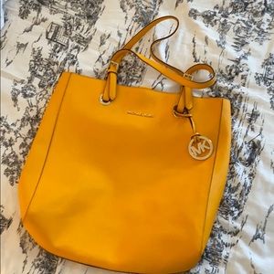 Jet setter Michael kors saffiano tote